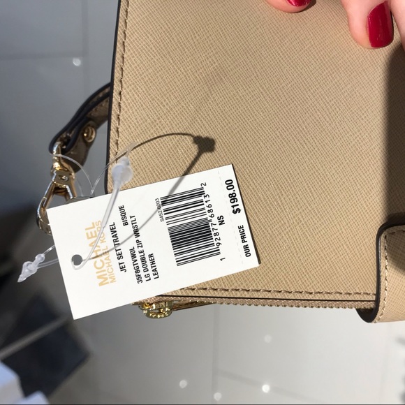 Michael Kors Jet Set Travel Wristlet JST Wallet - Picture 6 of 6